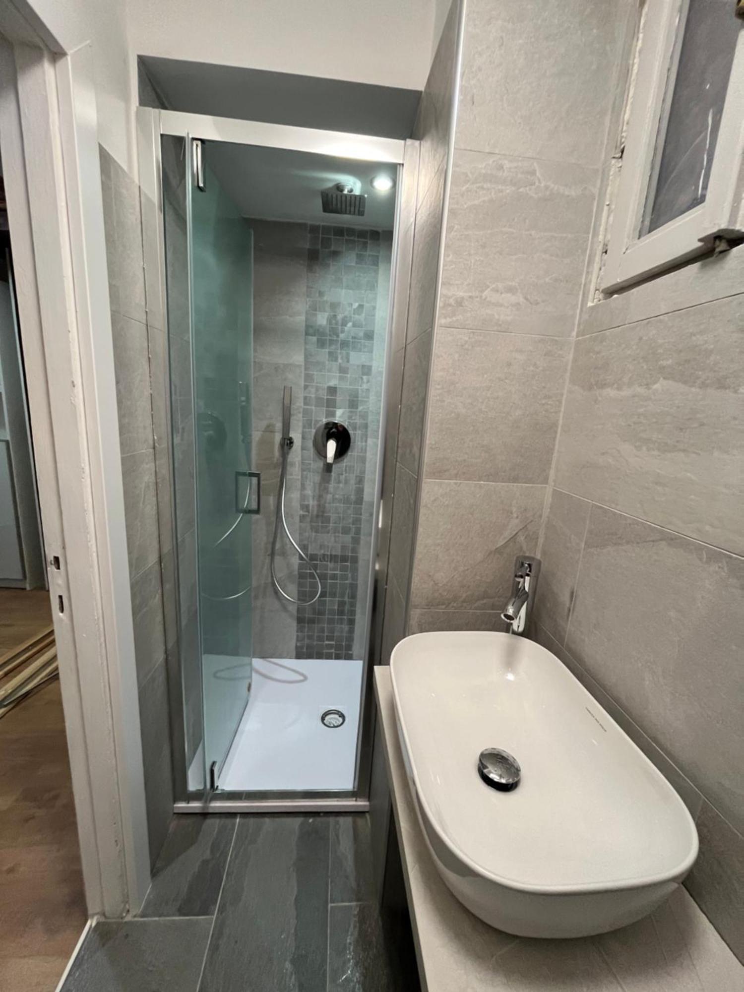 Studio Flat Ultimo Piano In Centro Rome Exterior photo