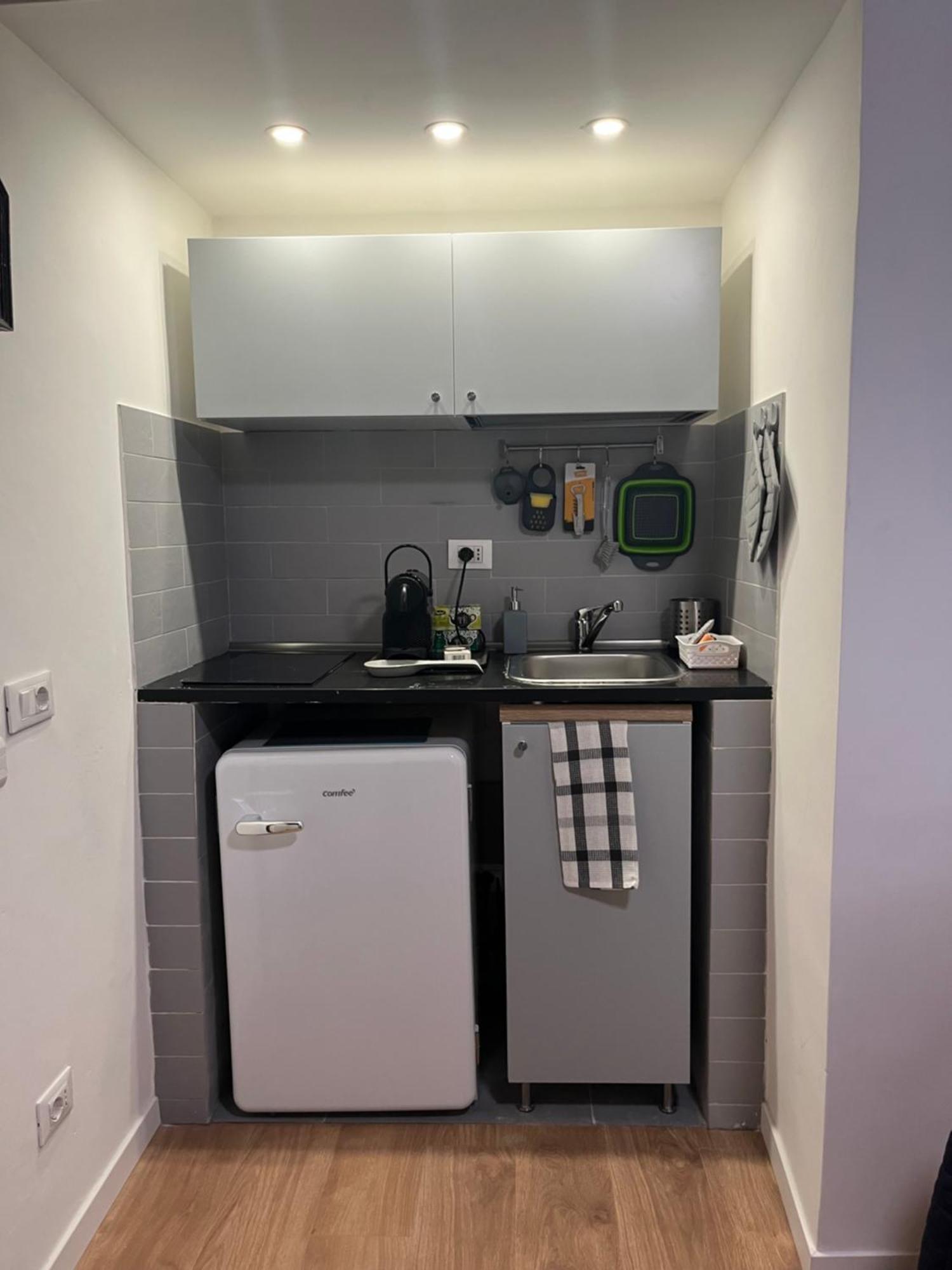 Studio Flat Ultimo Piano In Centro Rome Exterior photo