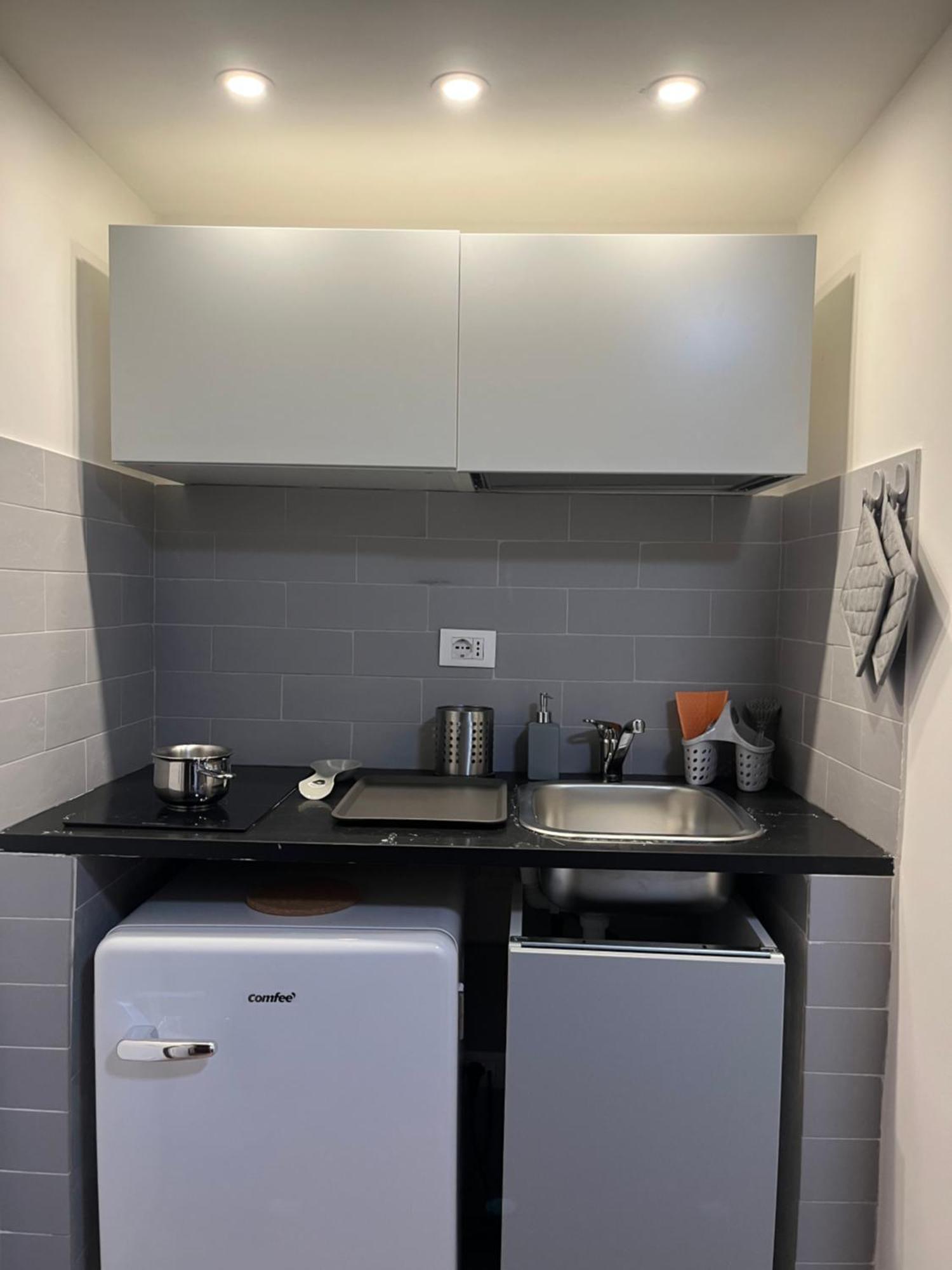 Studio Flat Ultimo Piano In Centro Rome Exterior photo